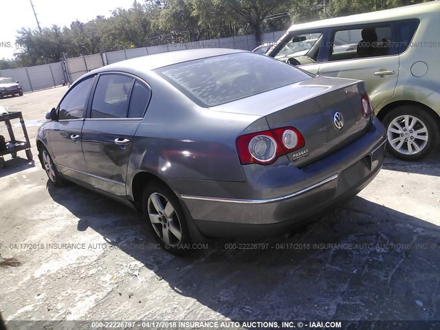 WVWJK73C07P010574 - 2007 VOLKSWAGEN PASSAT GRAY photo 3