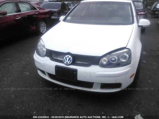 WVWCS71K87W214323 - 2007 VOLKSWAGEN RABBIT WHITE photo 6