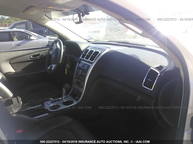 1GKER23778J160628 - 2008 GMC ACADIA SLT-1 Weiß Foto 5