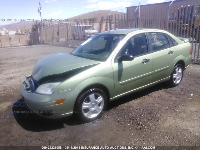 1FAHP34NX7W243382 - 2007 FORD FOCUS ZX4/S/SE/SES GREEN photo 2