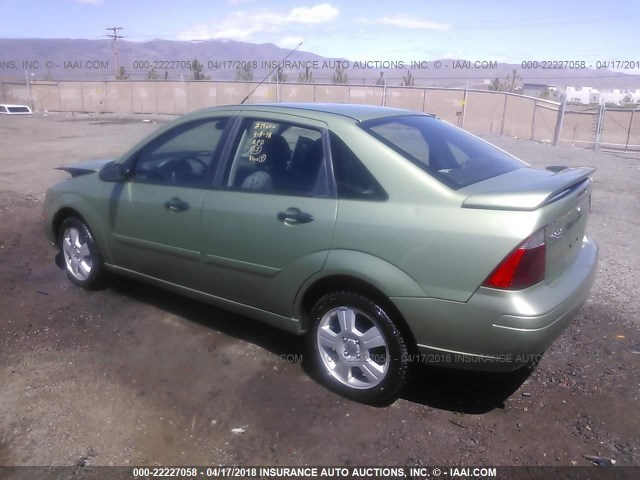 1FAHP34NX7W243382 - 2007 FORD FOCUS ZX4/S/SE/SES GREEN photo 3