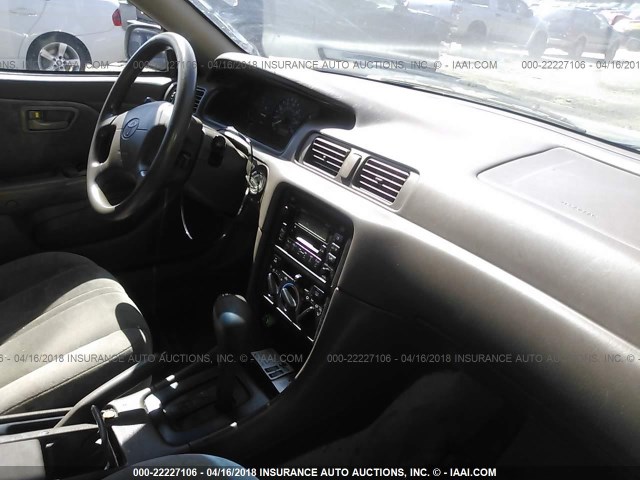4T1BG22K6XU542717 - 1999 TOYOTA CAMRY CE/LE/XLE TAN photo 5