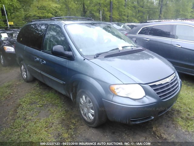 2C4GP54L75R372265 - 2005 CHRYSLER TOWN & COUNTRY TOURING BLUE photo 1