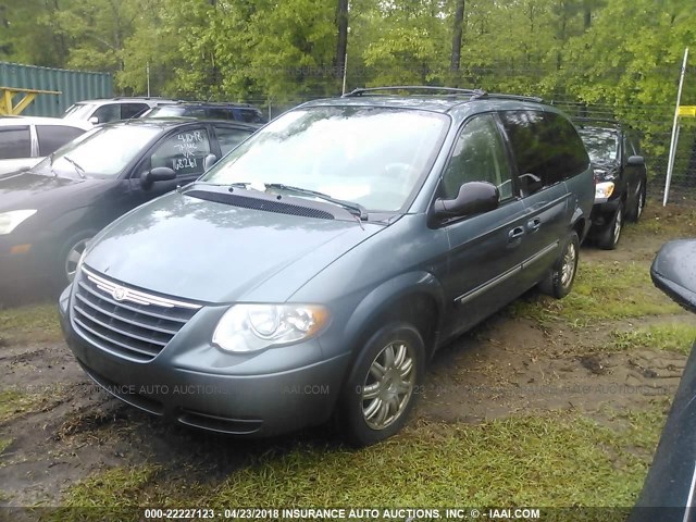 2C4GP54L75R372265 - 2005 CHRYSLER TOWN & COUNTRY TOURING BLUE photo 2