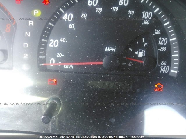 JTDBE32K930151255 - 2003 TOYOTA CAMRY LE/XLE Մոխրագույն լուսանկար 7