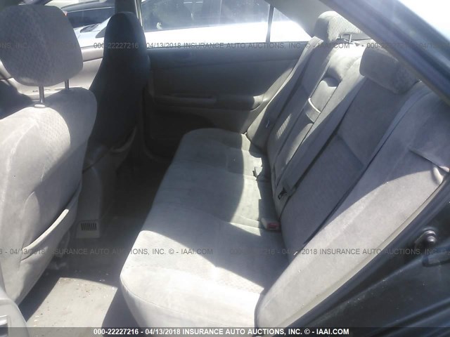 JTDBE32K930151255 - 2003 TOYOTA CAMRY LE/XLE GRAY photo 8