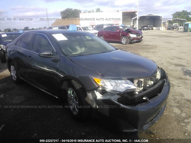 4T1BF1FK6CU134316 - 2012 TOYOTA CAMRY SE/LE/XLE 灰色 照片 1