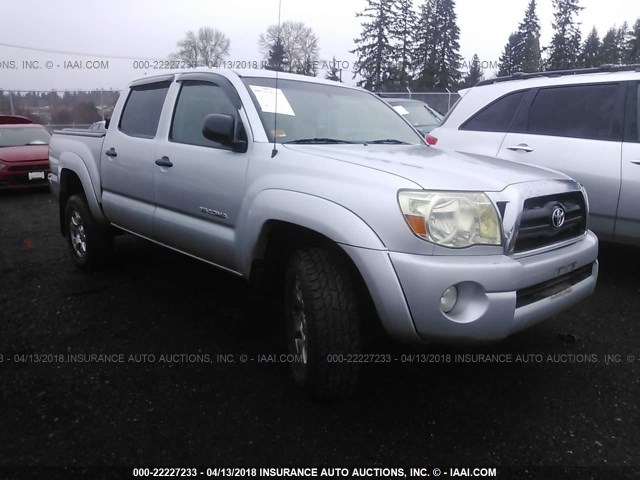 5TELU42N78Z580554 - 2008 TOYOTA TACOMA DOUBLE CAB ვერცხლისფერი ფოტო 1