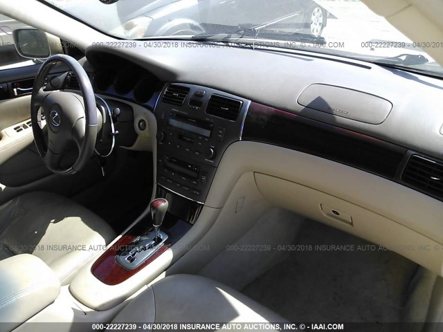 JTHBF30G020056608 - 2002 LEXUS ES 300 TAN photo 5