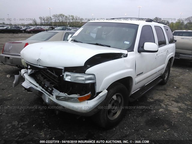 1GNEC13T81R164500 - 2001 CHEVROLET TAHOE C1500 WHITE photo 2