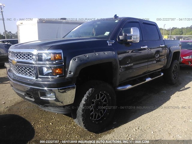 3GCUKREC5FG455370 - 2015 CHEVROLET SILVERADO K1500 LT GRAY photo 2