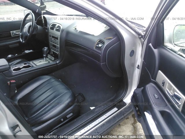1LNHM86S85Y627774 - 2005 LINCOLN LS 银色 照片 5
