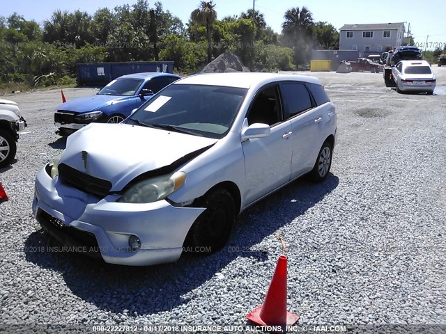 2T1KR32E85C482495 - 2005 TOYOTA COROLLA MATRIX XR SILVER photo 2