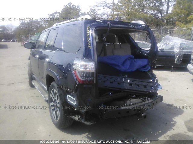 JTEBU5JR9J5496763 - 2018 TOYOTA 4RUNNER SR5 PREM/LTDL/TRAIL/TRD BLUE photo 3
