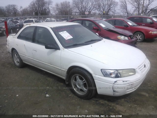 JT2BF22KXX0185176 - 1999 TOYOTA CAMRY LE/XLE Білий фото 1