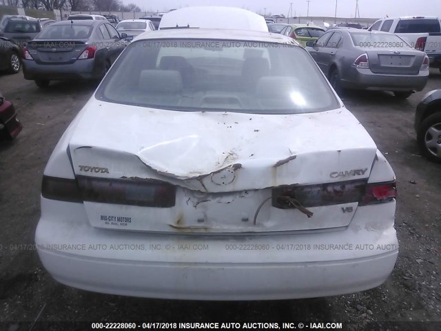 JT2BF22KXX0185176 - 1999 TOYOTA CAMRY LE/XLE Білий фото 6