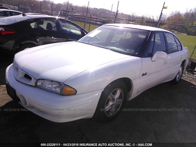 1G2HX52K3XH242758 - 1999 PONTIAC BONNEVILLE SE WHITE photo 2