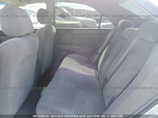 4T1BE32K92U597635 - 2002 TOYOTA CAMRY LE/XLE/SE GRAY photo 8