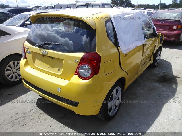 KL1TG66E59B384705 - 2009 CHEVROLET AVEO LT YELLOW photo 4