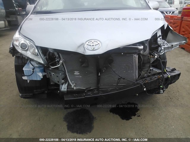 5TDKZ3DC8HS895041 - 2017 TOYOTA SIENNA LE SILVER photo 6