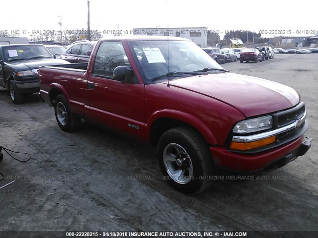 1GCCS145828121186 - 2002 CHEVROLET S TRUCK S10 RED photo 1
