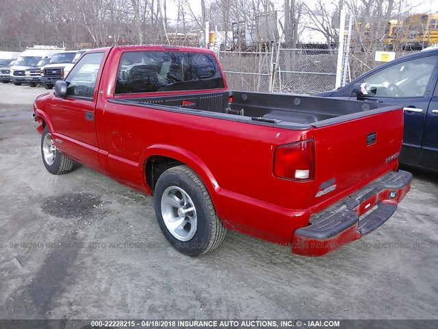 1GCCS145828121186 - 2002 CHEVROLET S TRUCK S10 RED photo 3