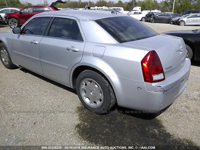 2C3JA53G25H633999 - 2005 CHRYSLER 300 TOURING SILVER photo 3