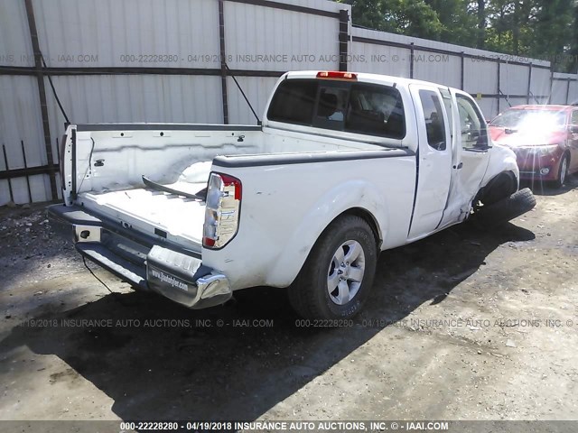 1N6AD0CU9DN737825 - 2013 NISSAN FRONTIER SV/PRO-4X WHITE photo 4