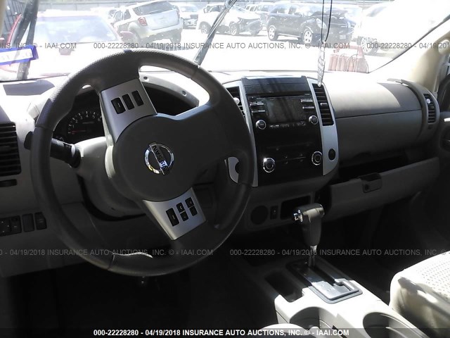 1N6AD0CU9DN737825 - 2013 NISSAN FRONTIER SV/PRO-4X WHITE photo 5