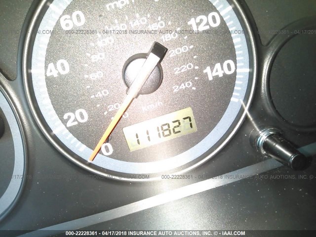 1HGEM22175L040434 - 2005 HONDA CIVIC DX VP SILVER photo 7