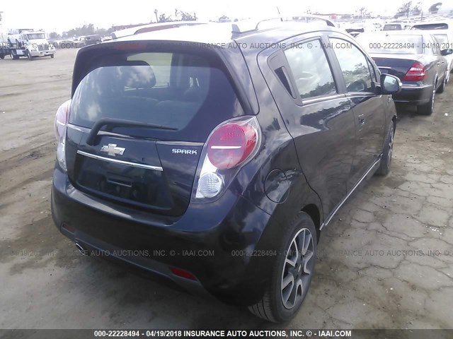 KL8CF6S94EC546373 - 2014 CHEVROLET SPARK 2LT BLACK photo 4