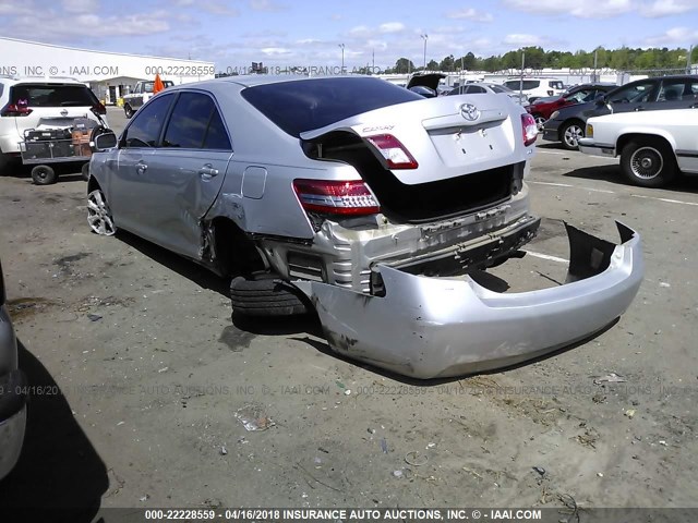 4T1BF3EK4BU712389 - 2011 TOYOTA CAMRY SE/LE/XLE 银色 照片 3