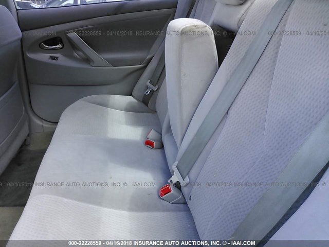 4T1BF3EK4BU712389 - 2011 TOYOTA CAMRY SE/LE/XLE 银色 照片 8