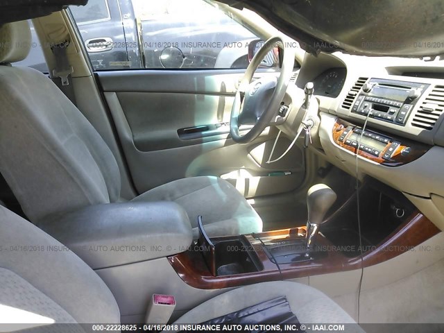 4T1BE32K52U116120 - 2002 TOYOTA CAMRY LE/XLE/SE ბურგუნდია ფოტო 5