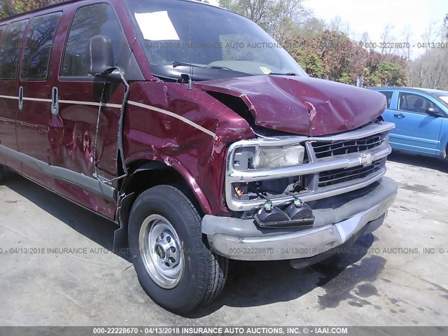 1GAHG39R511218229 - 2001 CHEVROLET EXPRESS G3500  MAROON photo 6