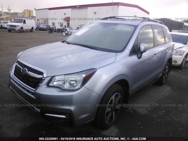 JF2SJAGC8HH552503 - 2017 SUBARU FORESTER 2.5I PREMIUM SILVER photo 2