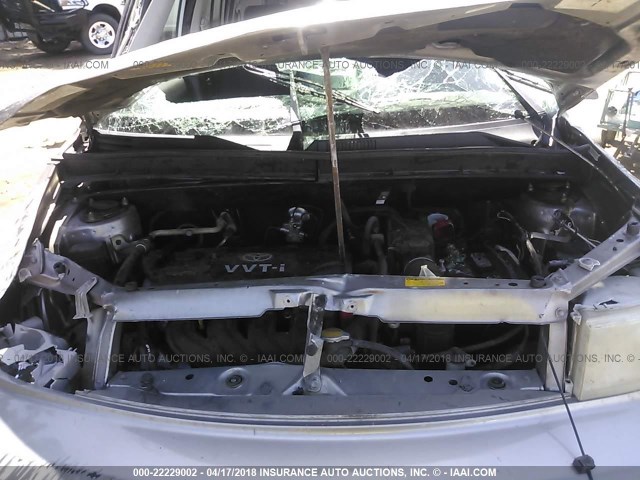 JTLKT324764030345 - 2006 TOYOTA SCION XB SILVER photo 10