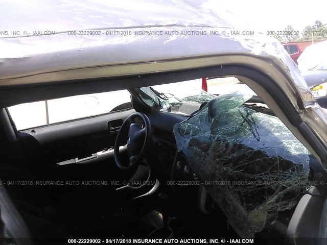 JTLKT324764030345 - 2006 TOYOTA SCION XB SILVER photo 5