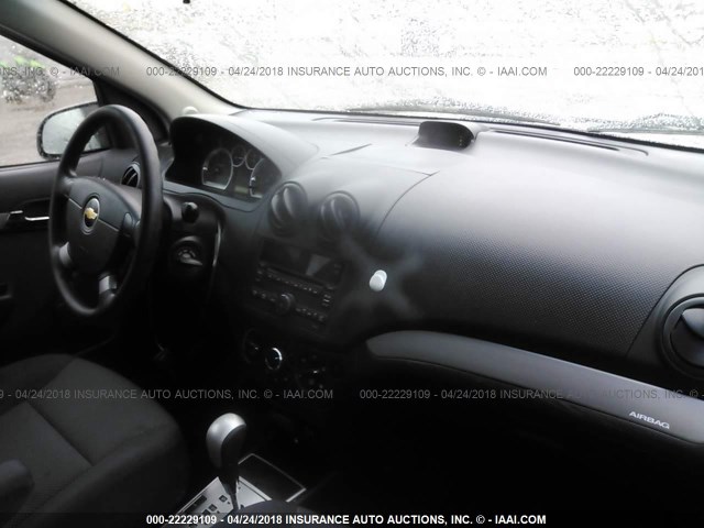 KL1TD56E29B384521 - 2009 CHEVROLET AVEO LS/LT 银色 照片 5