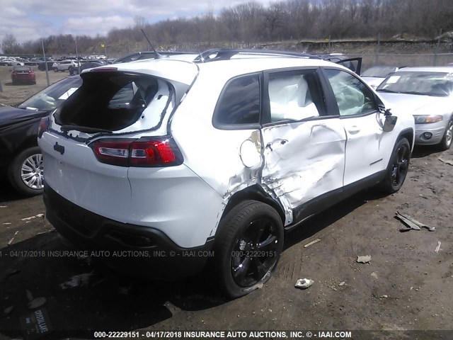 1C4PJLCB2JD552135 - 2018 JEEP CHEROKEE LATITUDE WHITE photo 4