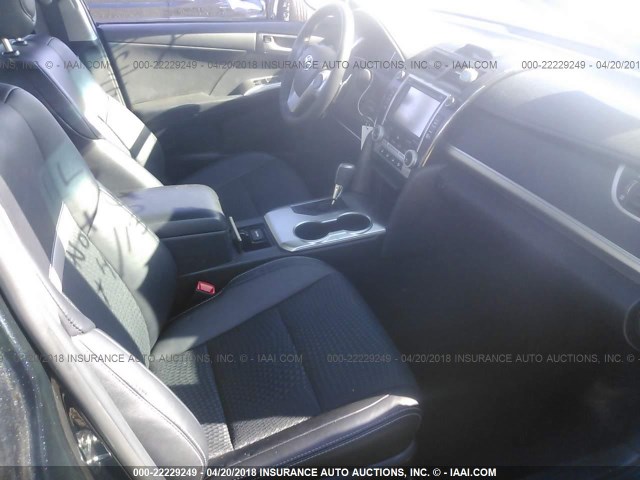 4T1BF1FK0EU773567 - 2014 TOYOTA CAMRY L/SE/LE/XLE 黑色 照片 5