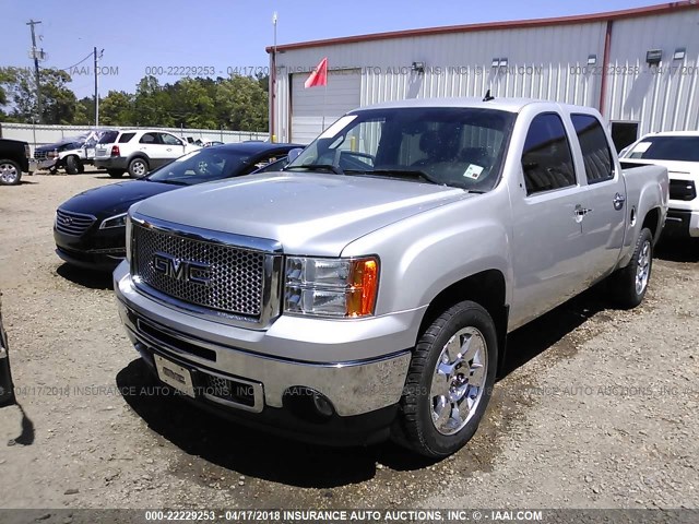 3GTP1VE07BG204245 - 2011 GMC SIERRA C1500 SLE SILVER photo 2