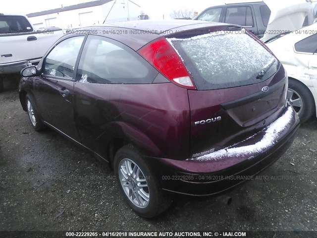 1FAFP31N27W107081 - 2007 FORD FOCUS ZX3/S/SE/SES MAROON photo 3