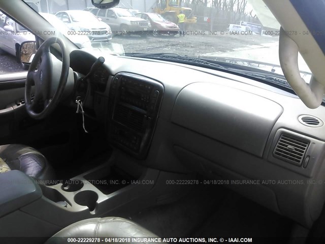 1FMDU74E32ZA48994 - 2002 FORD EXPLORER EDDIE BAUER 黑色 照片 5