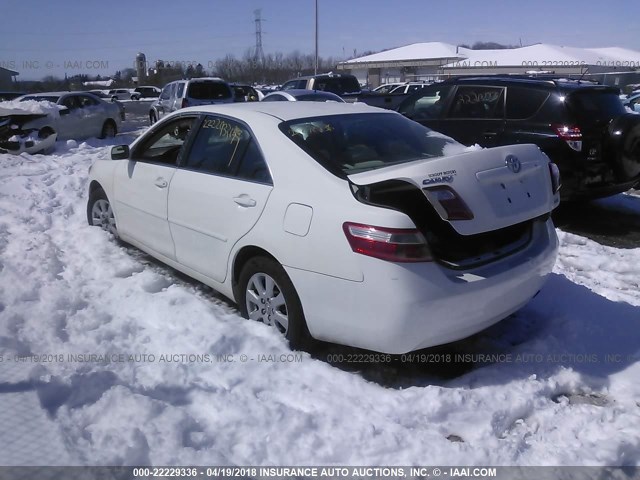 4T1BE46K18U744586 - 2008 TOYOTA CAMRY CE/LE/XLE/SE WHITE photo 3