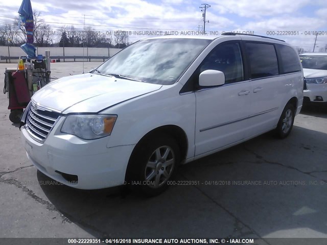 2A4RR5D13AR183120 - 2010 CHRYSLER TOWN & COUNTRY TOURING WHITE photo 2