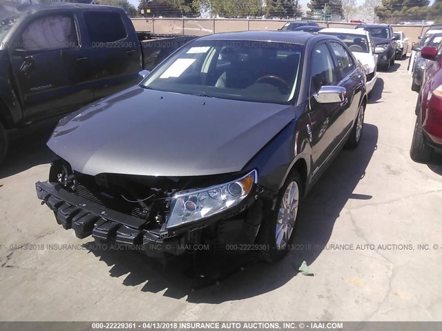 3LNDL2L39CR824296 - 2012 LINCOLN MKZ HYBRID GRAY photo 2