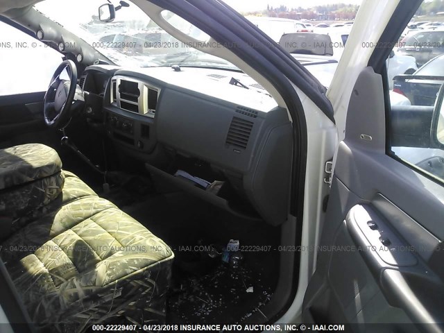 3D7KS28C77G758636 - 2007 DODGE RAM 2500 ST/SLT 白色 照片 5