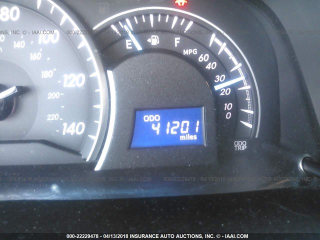 4T4BF1FKXCR216037 - 2012 TOYOTA CAMRY SE/LE/XLE SILVER photo 7