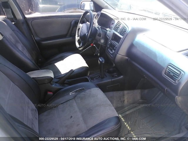 JNKCP11A42T512396 - 2002 INFINITI G20 SILVER photo 5